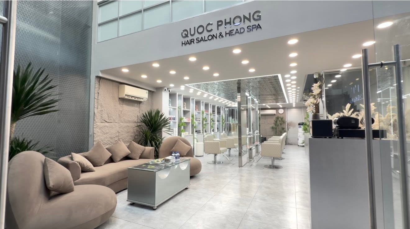 Modern salon space at Quoc Phong Hair Salon
